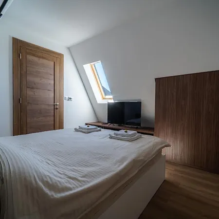 Borovi Royal Wellness&spa דירה *