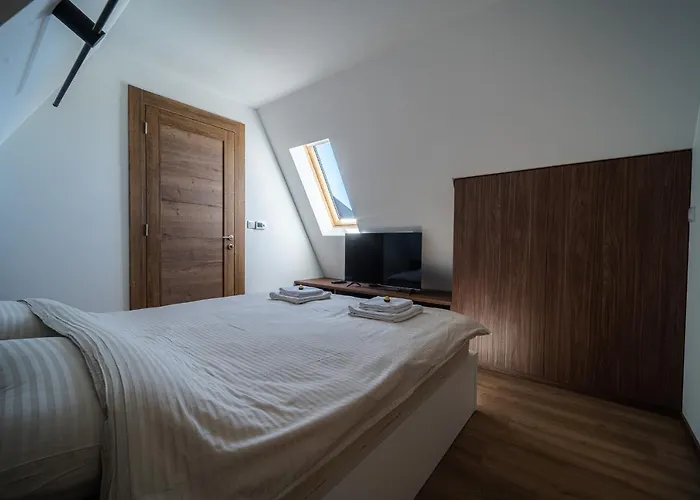 Borovi Royal Wellness&spa 公寓 *